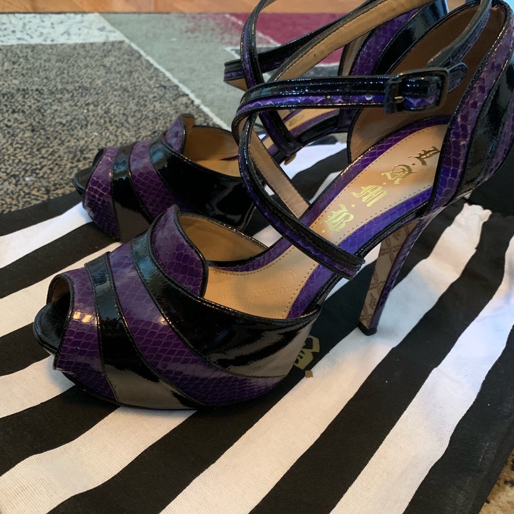 LAMB Pumps - Picture 6 of 11